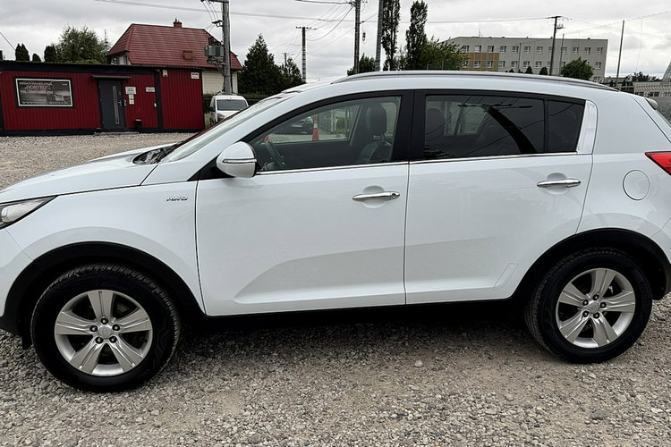 Kia Sportage 2.0i 4x4 Climatronic PDC Gwarancja zdjęcie 7