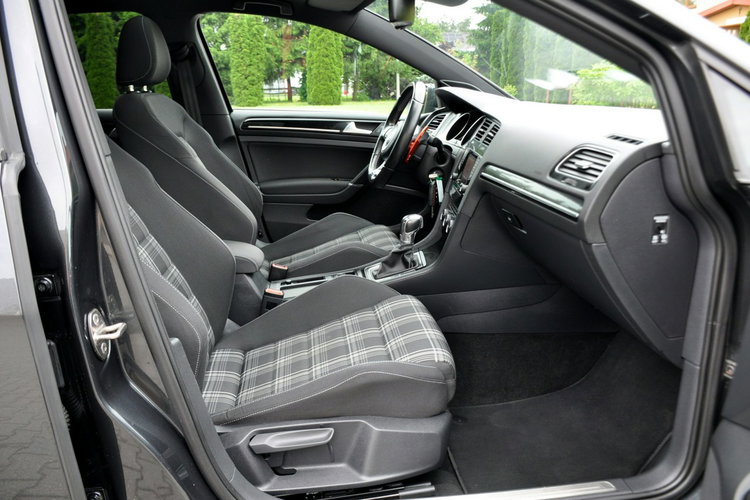 Volkswagen Golf 2.0TDI(184KM)*GTD*Xenon*Led*Navi*Kamera*DSG*F1*Panorama*I Wł*Alu18"ASO zdjęcie 17