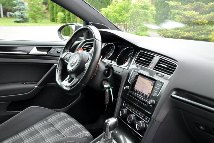 Volkswagen Golf 2.0TDI(184KM)*GTD*Xenon*Led*Navi*Kamera*DSG*F1*Panorama*I Wł*Alu18"ASO zdjęcie 18