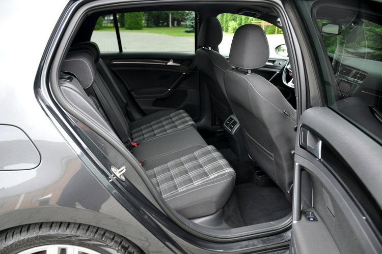 Volkswagen Golf 2.0TDI(184KM)*GTD*Xenon*Led*Navi*Kamera*DSG*F1*Panorama*I Wł*Alu18"ASO zdjęcie 19