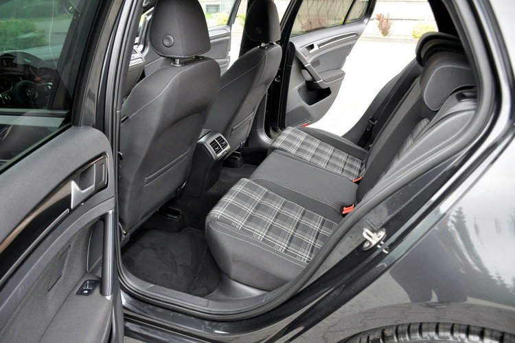 Volkswagen Golf 2.0TDI(184KM)*GTD*Xenon*Led*Navi*Kamera*DSG*F1*Panorama*I Wł*Alu18"ASO zdjęcie 20