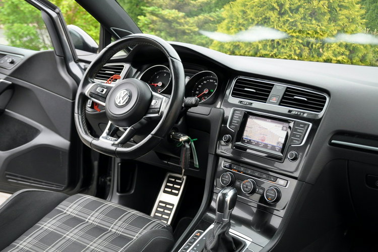 Volkswagen Golf 2.0TDI(184KM)*GTD*Xenon*Led*Navi*Kamera*DSG*F1*Panorama*I Wł*Alu18"ASO zdjęcie 25