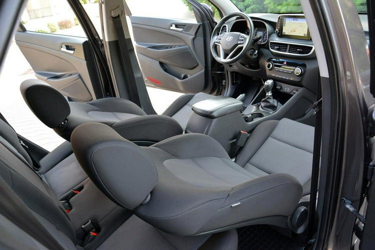 Tucson 1.6T(177KM) LIFT Ledy Navi Kamera Parktronic Hak ALU17 ASO Hyundai zdjęcie 18