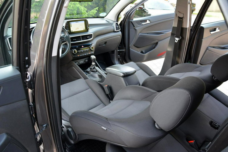 Tucson 1.6T(177KM) LIFT Ledy Navi Kamera Parktronic Hak ALU17 ASO Hyundai zdjęcie 21