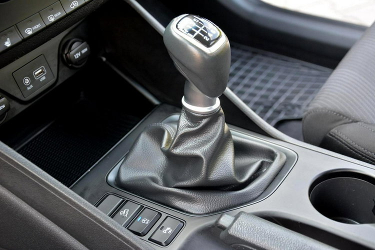 Tucson 1.6T(177KM) LIFT Ledy Navi Kamera Parktronic Hak ALU17 ASO Hyundai zdjęcie 30