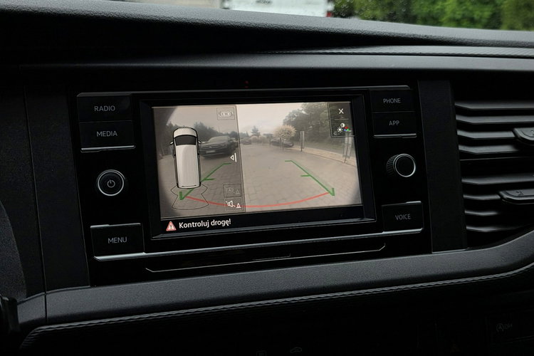 Volkswagen Transporter T6 2.0 TDi Furgon / I-właściciel / / Faktura VAT 23% zdjęcie 20