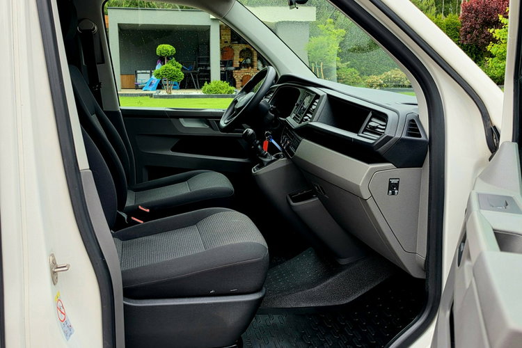Volkswagen Transporter T6 2.0 TDi Furgon / I-właściciel / / Faktura VAT 23% zdjęcie 5