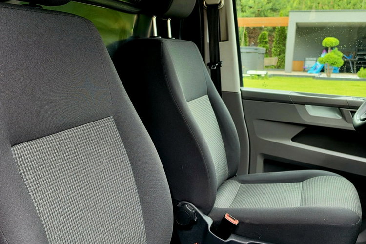 Volkswagen Transporter T6 2.0 TDi Furgon / I-właściciel / / Faktura VAT 23% zdjęcie 6