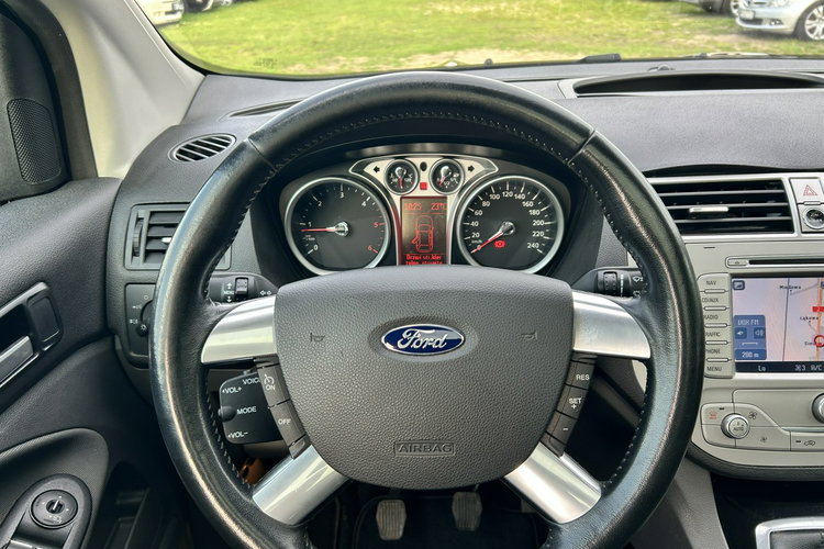Ford Kuga zdjęcie 12