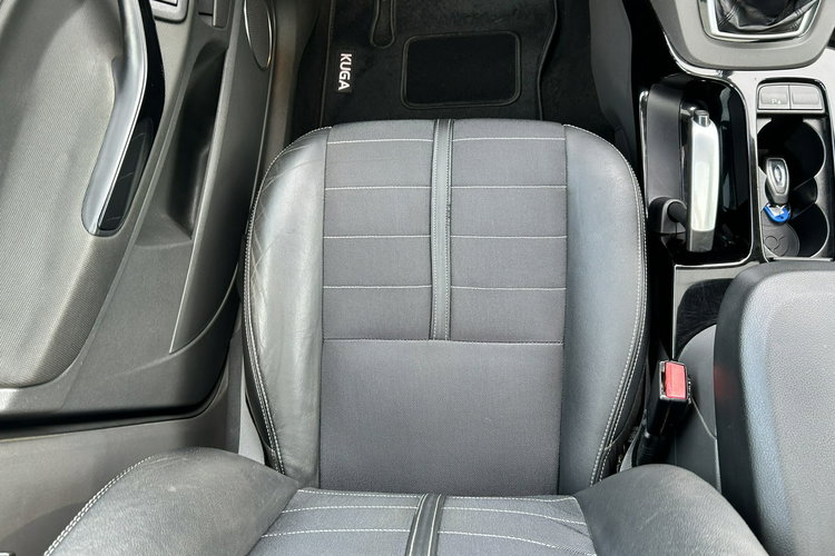 Ford Kuga zdjęcie 13