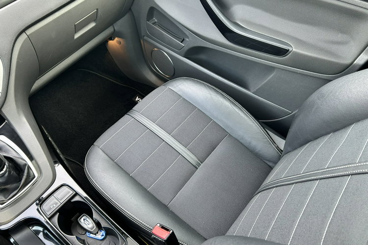 Ford Kuga zdjęcie 14