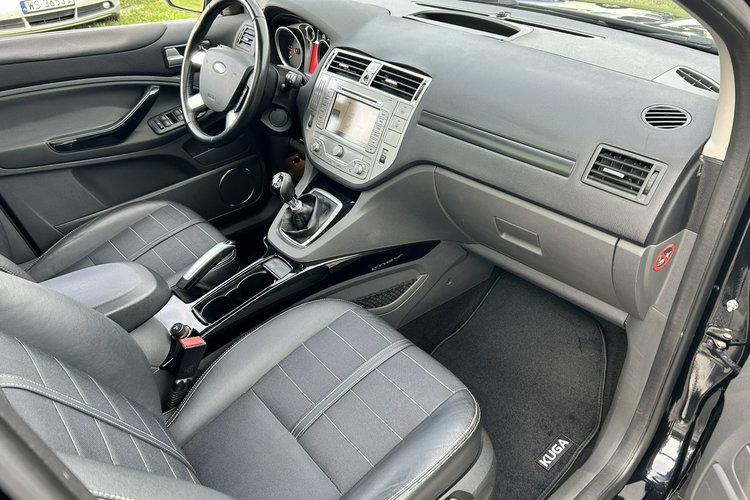 Ford Kuga zdjęcie 21