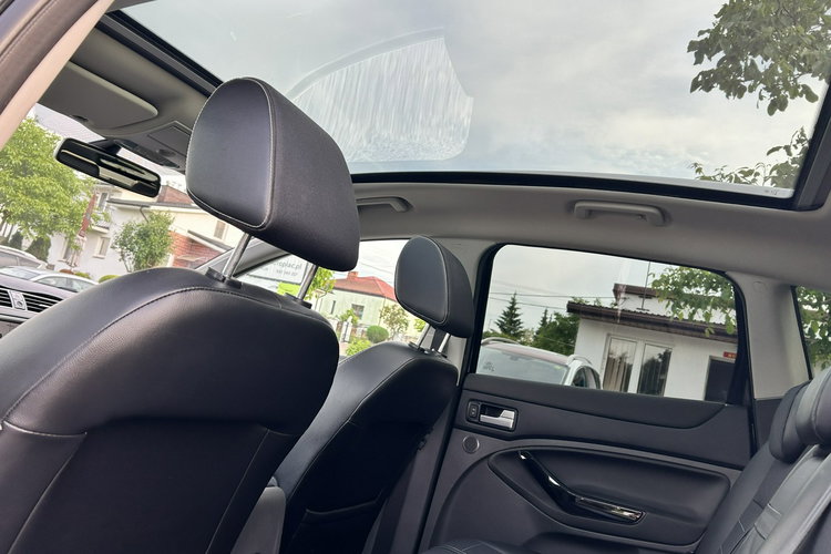 Ford Kuga zdjęcie 9