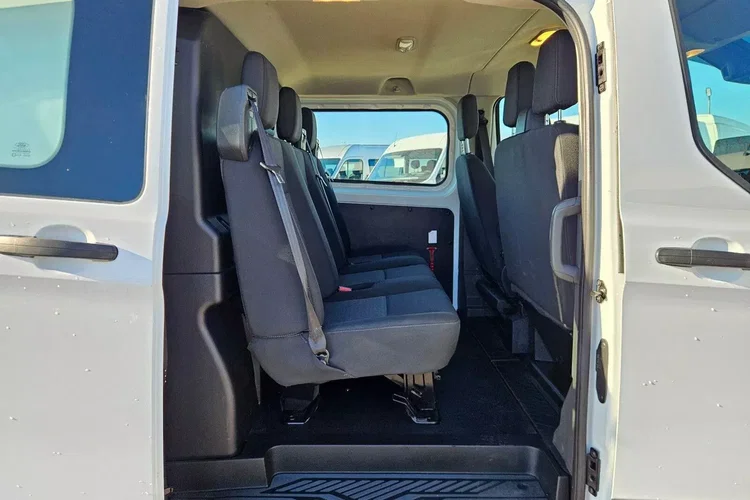 Ford transit-custom L2H1 99999zł NETTO Brygadówka 6 osób 2.0TdCi/131KM zdjęcie 35
