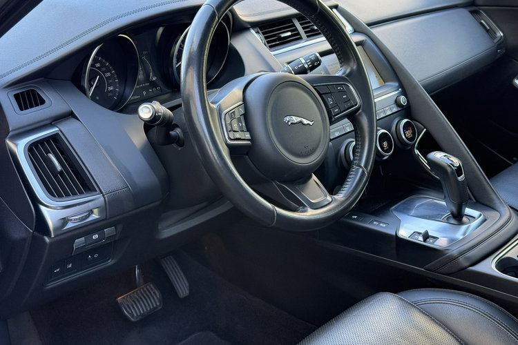 Jaguar E-Pace R-Dynamic S P200 AWD zdjęcie 17