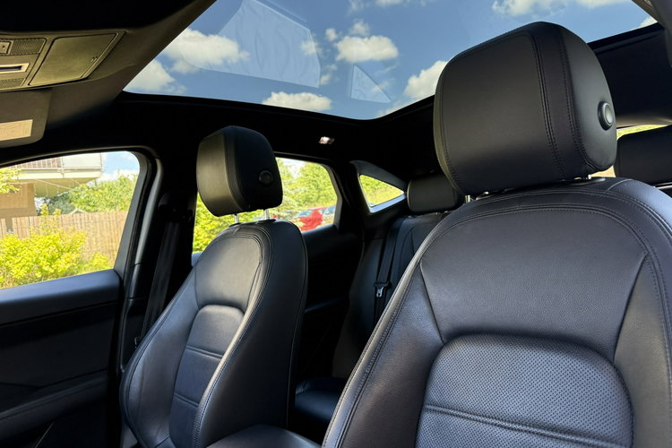 Jaguar E-Pace R-Dynamic S P200 AWD zdjęcie 21