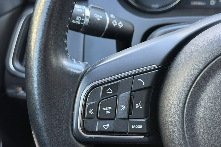 Jaguar E-Pace R-Dynamic S P200 AWD zdjęcie 27