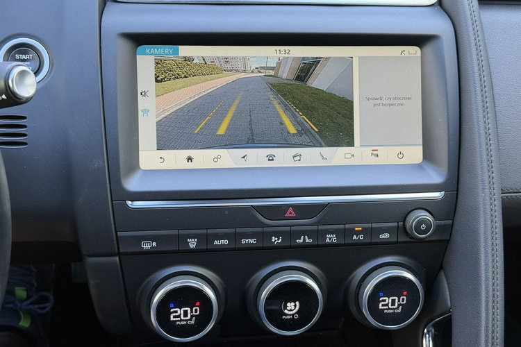 Jaguar E-Pace R-Dynamic S P200 AWD zdjęcie 30
