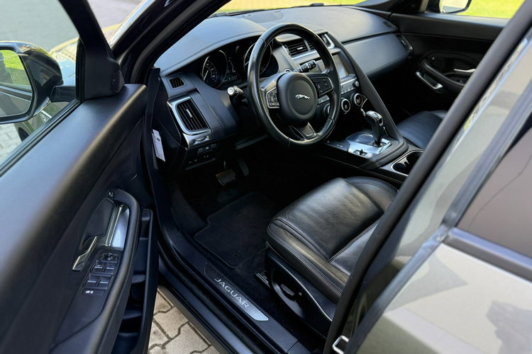 Jaguar E-Pace R-Dynamic S P200 AWD zdjęcie 5
