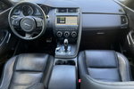 Jaguar E-Pace R-Dynamic S P200 AWD zdjęcie 6