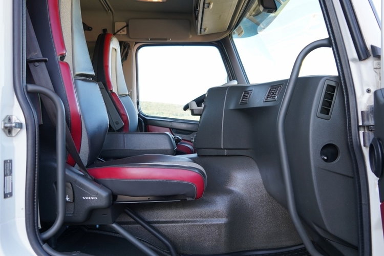 Volvo FM 460 / RETARDER / NISKA KABINA / I-SHIFT / EURO 6 zdjęcie 35