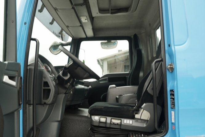 MAN TGM 18.290 / 4X2 / DO PRZEWOZU SZKŁA / HDS HIAB 122 E-2 / PLATFORMA  / UDŹWIG : 4 800 KG / STEROWANIE RADIOWE /   zdjęcie 32