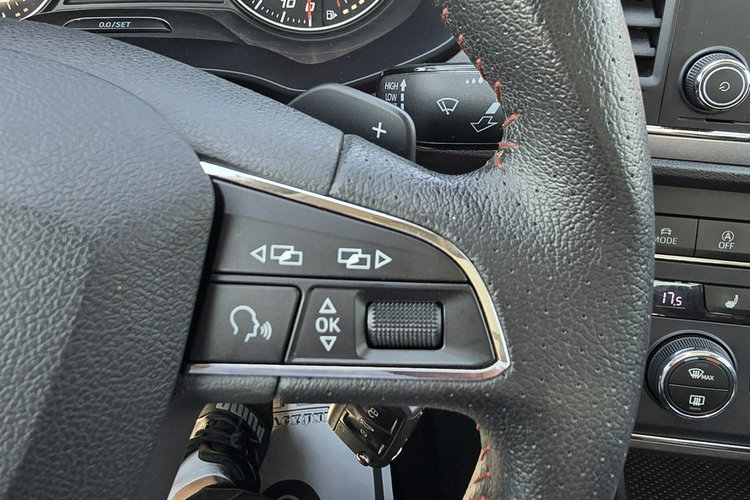 Seat Leon 2.0TDI FR.Automat.Full Led.Navigacja.Alcantara.Tempomat.SERWIS zdjęcie 32