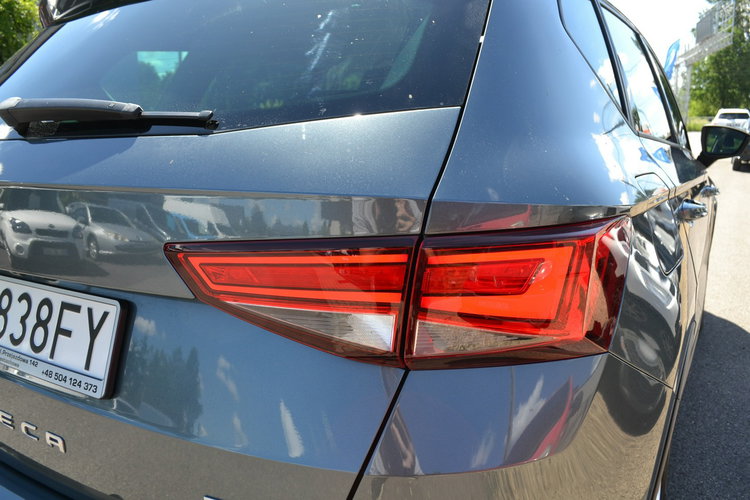 Ateca Seat Ateca 2.0TDI 150koni manual 4X4 bezwypadkowy zdjęcie 19