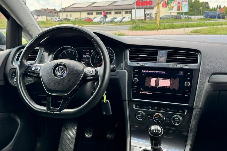 Volkswagen Golf zdjęcie 19