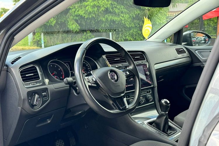 Volkswagen Golf zdjęcie 20