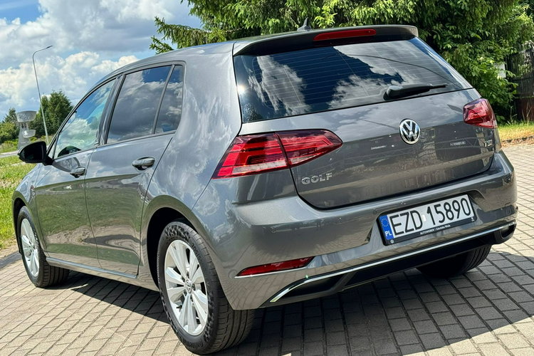 Volkswagen Golf zdjęcie 4