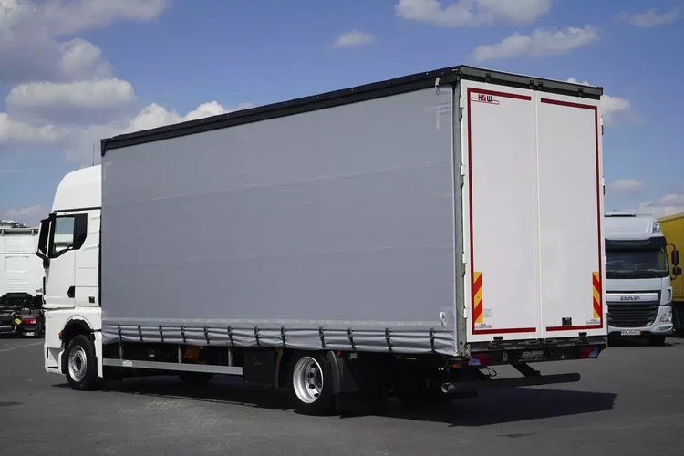 MAN TGX / 18.470 / E 6 / GX / FIRANKA / 19 PALET / RETARDER / ŁAD. 8050 KG zdjęcie 6