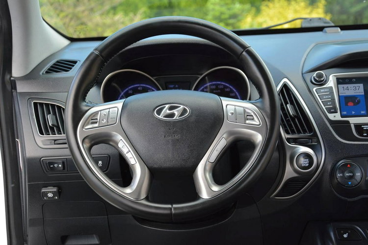 Hyundai ix35 Premium Skóry Navi Kamera Klimatronik LPG Lovato Aso Alu16" zdjęcie 24