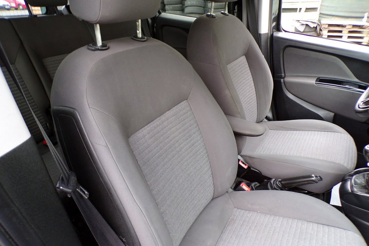 Fiat Doblo Lift /Klimatronic /Gwarancja /2,0 /135KM /2015R zdjęcie 18