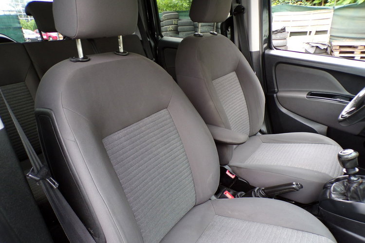 Fiat Doblo Lift /Klimatronic /Gwarancja /2,0 /135KM /2015R zdjęcie 34
