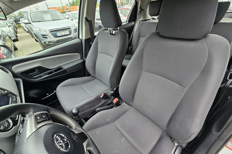 Toyota Yaris Ostrzeganie przed kolizji, kontrola pasa ruchu, zdjęcie 12