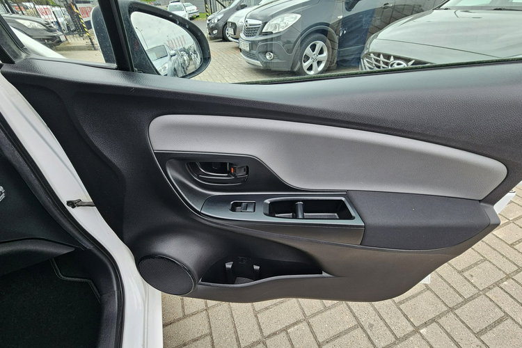 Toyota Yaris Ostrzeganie przed kolizji, kontrola pasa ruchu, zdjęcie 26