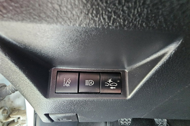 Toyota Yaris Ostrzeganie przed kolizji, kontrola pasa ruchu, zdjęcie 30