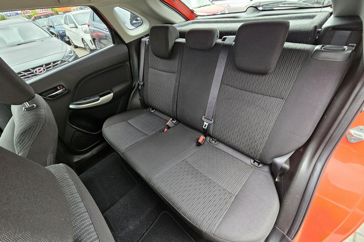 Suzuki Baleno Radar, komendy głosowe, grzane fotele, kontrola pasa ruchu, led zdjęcie 15
