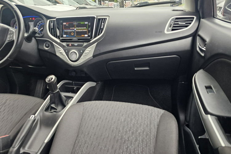 Suzuki Baleno Radar, komendy głosowe, grzane fotele, kontrola pasa ruchu, led zdjęcie 24