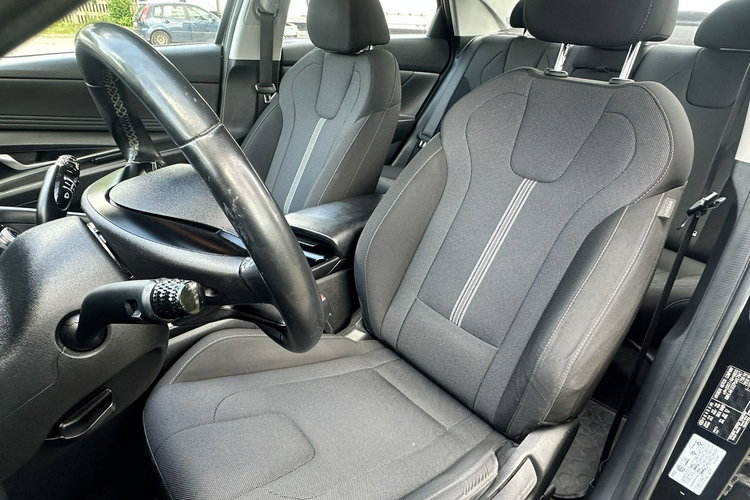 Hyundai Elantra Gwarancja 12 msc / I właściciel / Salon Polska / Automat zdjęcie 16