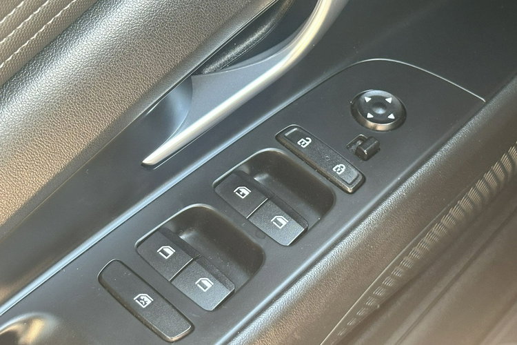 Hyundai Elantra Gwarancja 12 msc / I właściciel / Salon Polska / Automat zdjęcie 41