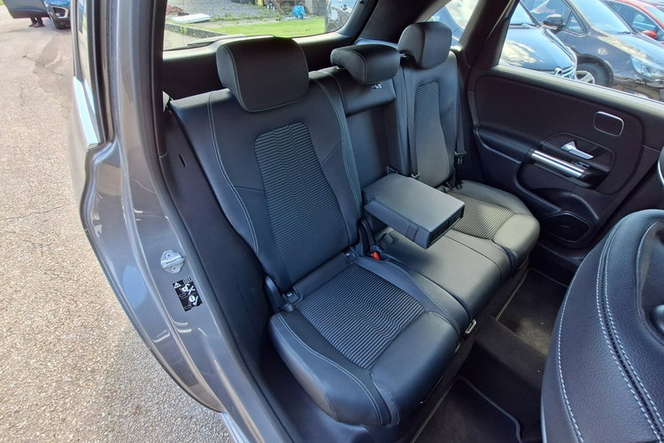 Mercedes B 250 4Matic, Klimatronic, Virt. Cockpit, Burmester, Podgrz fotele, CarPlay zdjęcie 31