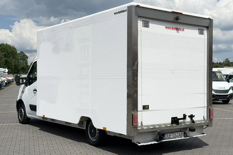 Renault Master 2.3 130KM Kontener Niskopodłogowy Sklep Bar Kamper Foodtruc Koniowóz zdjęcie 22