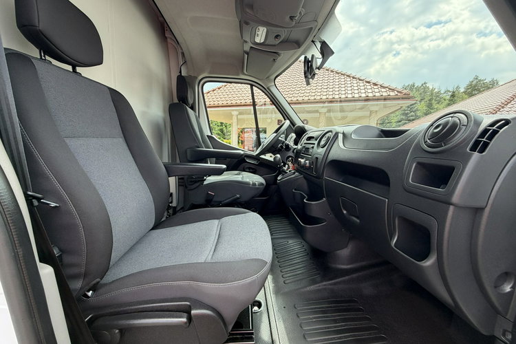 Renault Master 2.3 130KM Kontener Niskopodłogowy Sklep Bar Kamper Foodtruc Koniowóz zdjęcie 30