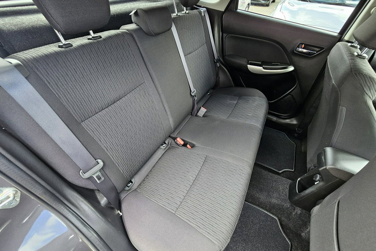 Suzuki Baleno Radar, komendy głosowe, grzane fotele, kontrola pasa ruchu, led zdjęcie 13