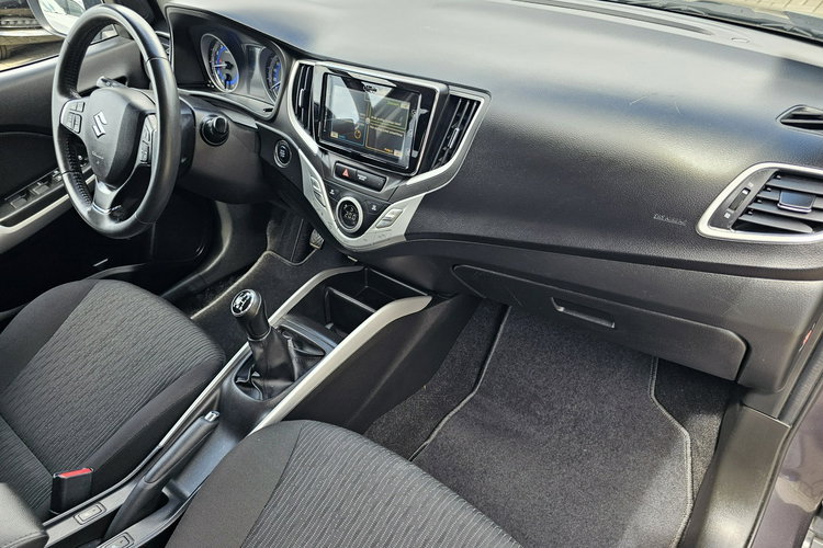 Suzuki Baleno Radar, komendy głosowe, grzane fotele, kontrola pasa ruchu, led zdjęcie 18