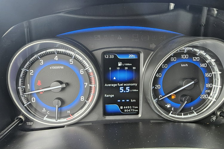 Suzuki Baleno Radar, komendy głosowe, grzane fotele, kontrola pasa ruchu, led zdjęcie 23