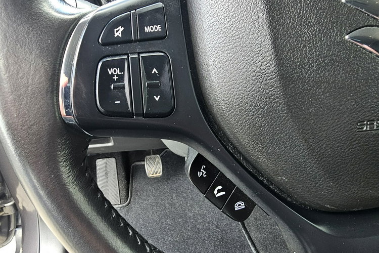 Suzuki Baleno Radar, komendy głosowe, grzane fotele, kontrola pasa ruchu, led zdjęcie 26