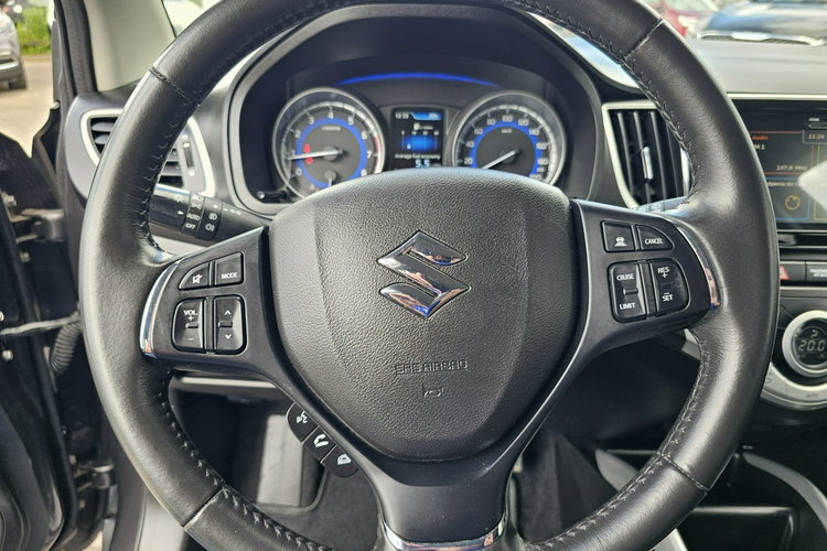 Suzuki Baleno Radar, komendy głosowe, grzane fotele, kontrola pasa ruchu, led zdjęcie 32